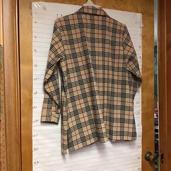 CHANDLER HILL COLLECTION woman’s button down shirt or shirt jacket - Picture 4 of 7